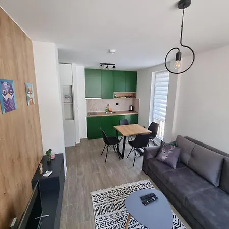 Aurelius Bombay - Jahorinska Vila Apartamento *